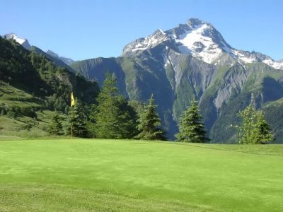 7 Golf CLub Des 2 Alpes 005