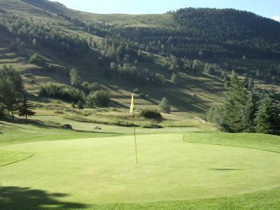 8 Golf CLub Des 2 Alpes 006